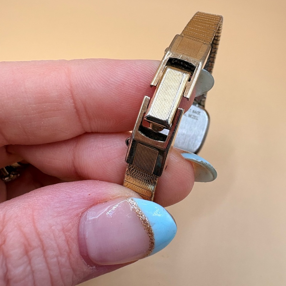 Wittnauer Ladies Watch - Picture 5 of 6